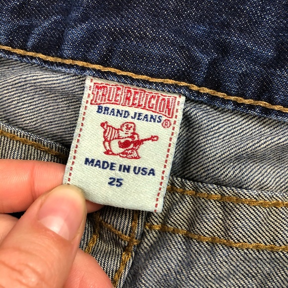 True Religion • Joey Cut Off Shorts - Picture 2 of 8